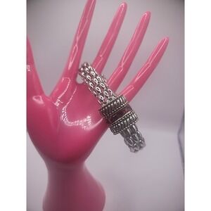 Vintage Bracelet Bangle Silver Tone Red Crystals Magnetic Clasp Jewelry Costume‎
